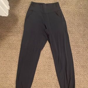 Lululemon align joggers 28 inch